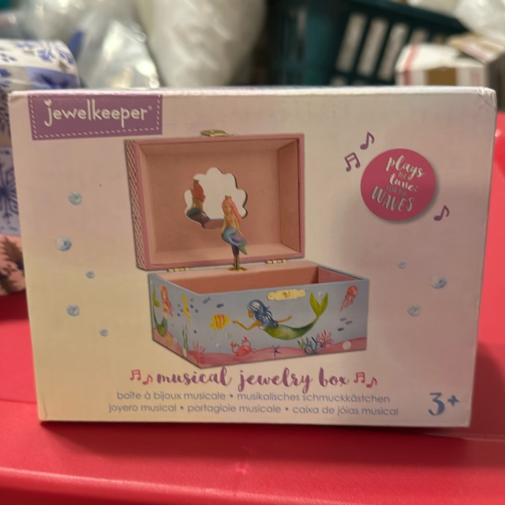 Little Mermaid Little Girl Jewelry Music 🎶 Box NIB NWT!!!
